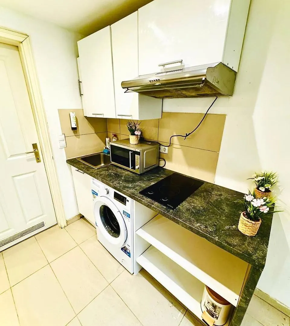 Charming Stay At Maerzstrasse Apartment Close To Vienna Attractions Mz1 Austria