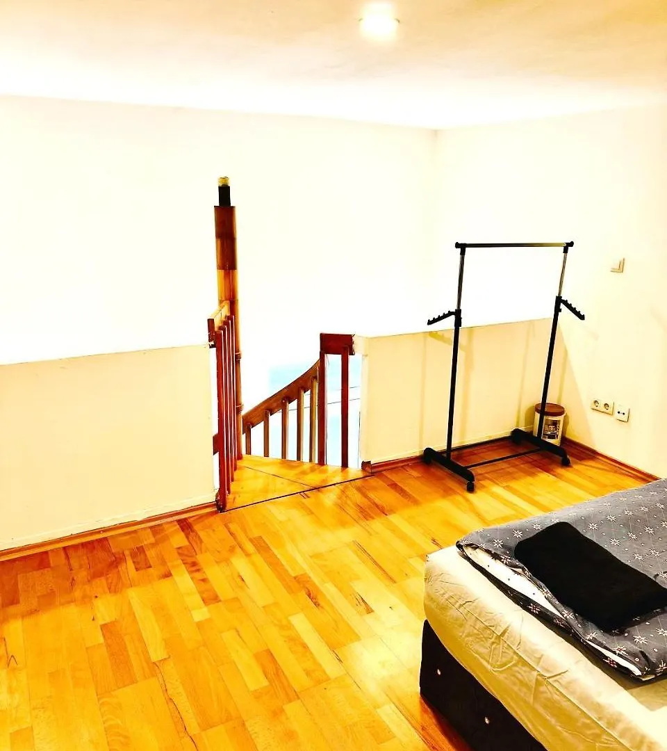 Charming Stay At Maerzstrasse Apartment Close To Vienna Attractions Mz1 0*,  Austria