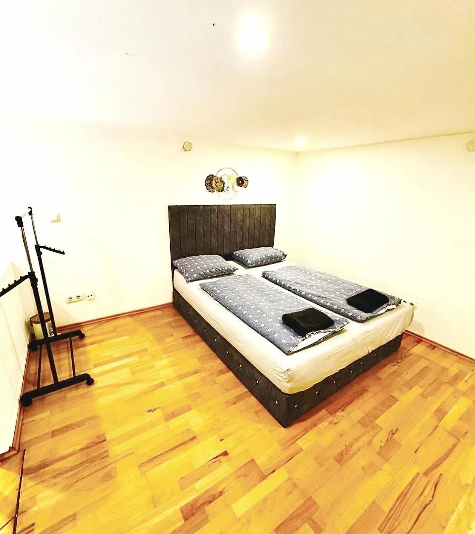Charming Stay At Maerzstrasse Apartment Close To Vienna Attractions Mz1 Ausztria